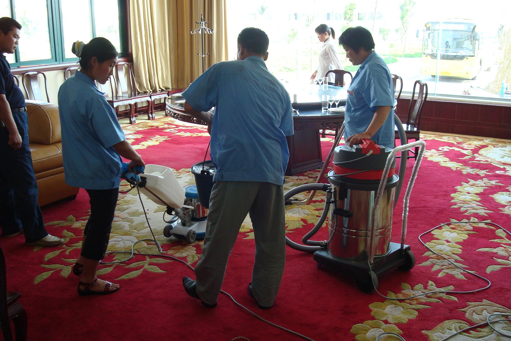 酒店清洗地毯